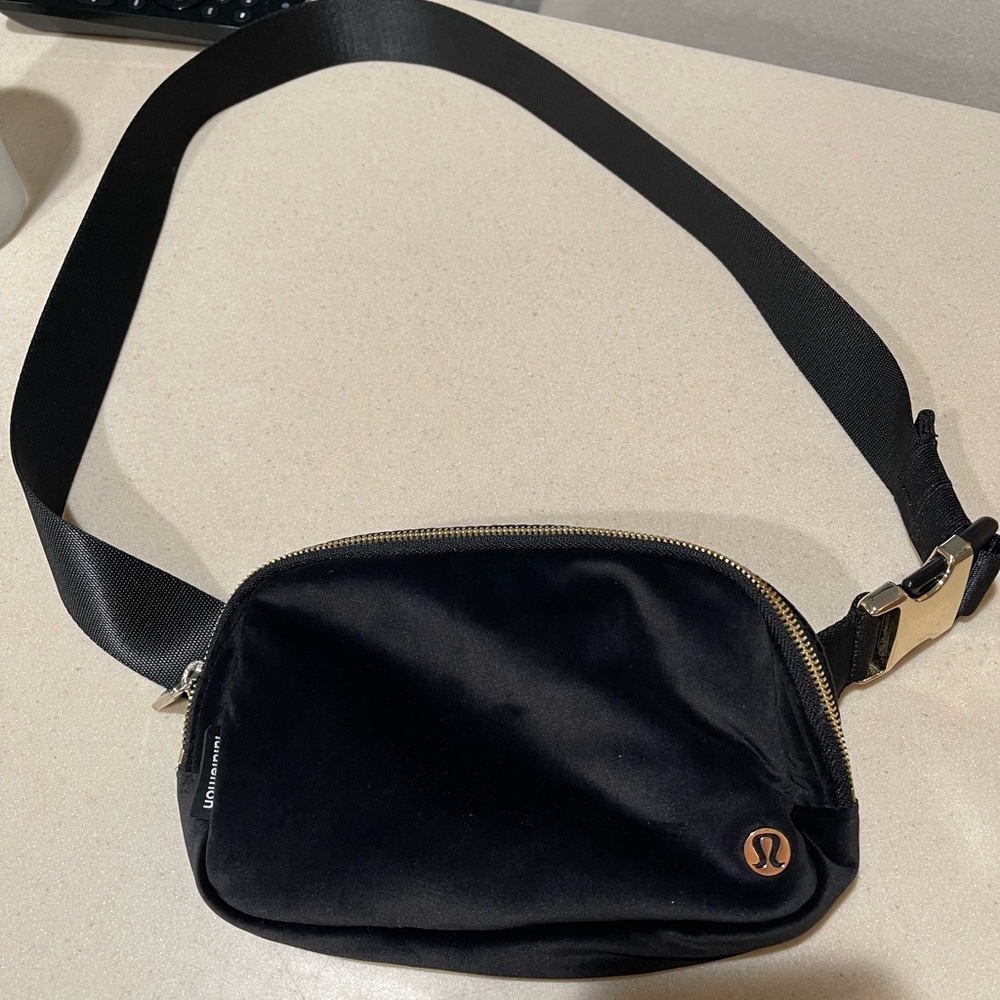 Velvet lululemon belt bag